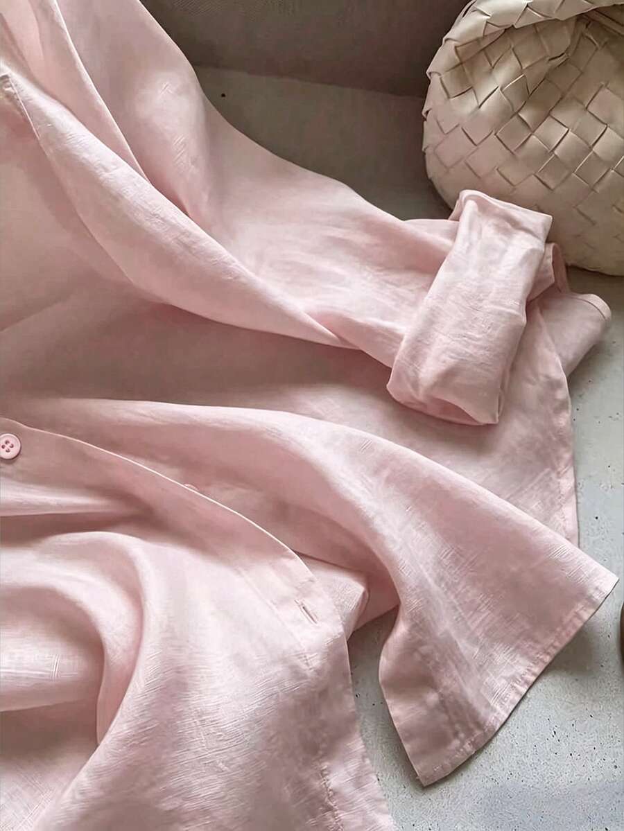 SHEIN قميص نسائي بلون وردي فاتح بأزرار أمامية وحافة منحنية
