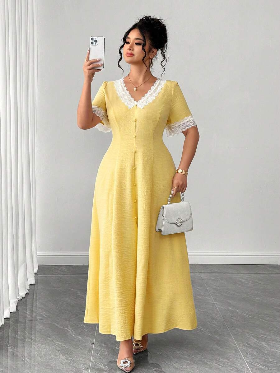 SHEIN Elenzga فستان أصفر للمقاسات الكبيرة مزين بالدانتيل وشريط خصر