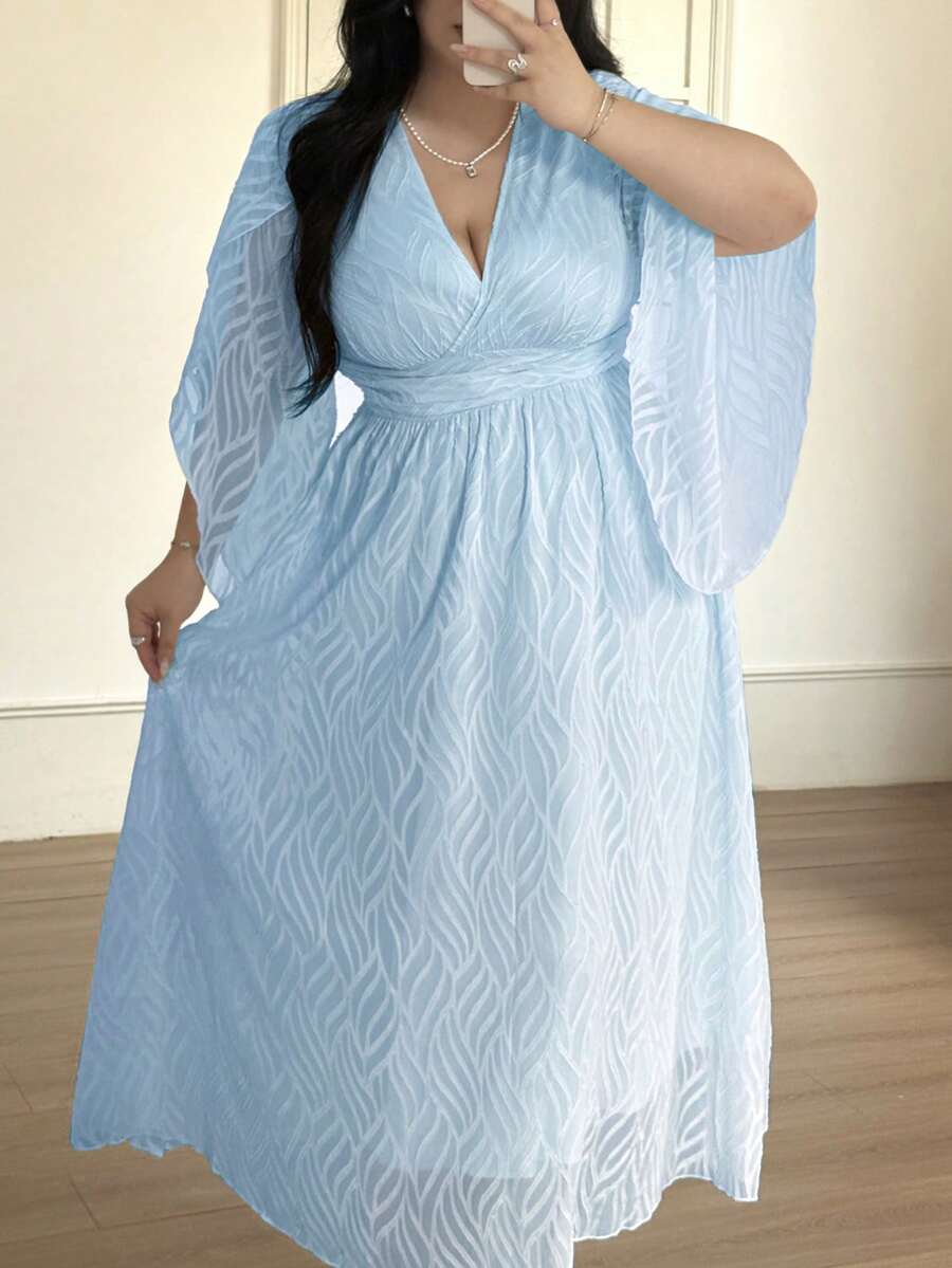 SHEIN Vibekara فستان جاكارد أزرق كاجوال بأكمام قصيرة مكسرة وتنورة