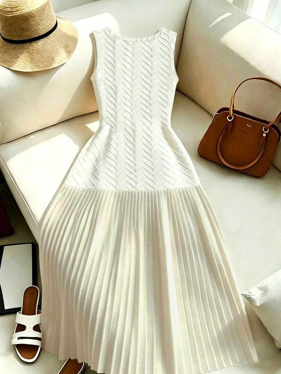SHEIN Franclia فستان بلون أبيض عاجي بنسيج مطوي مزين بأزرار