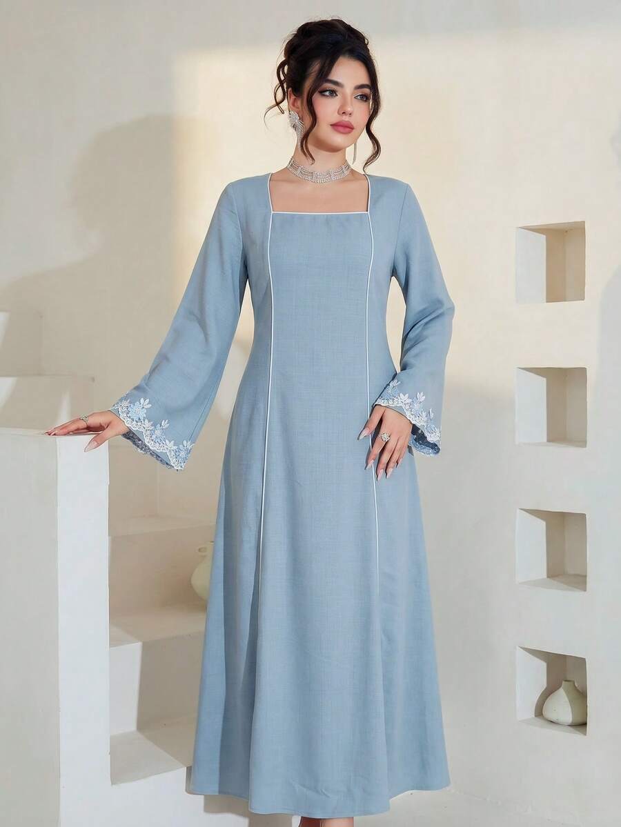SHEIN Al Najma فستان عربي بلون أزرق مطرز بالأكمام والشريط