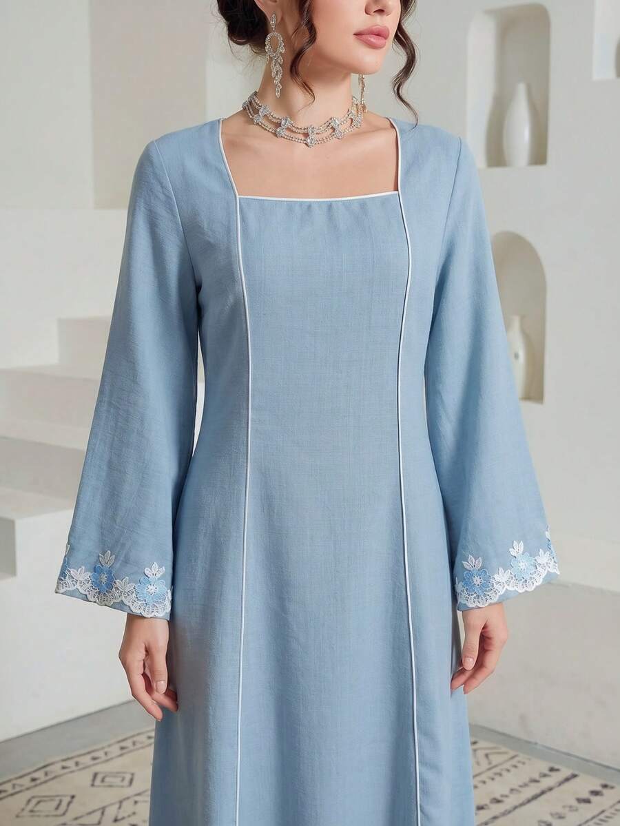 SHEIN Al Najma فستان عربي بلون أزرق مطرز بالأكمام والشريط