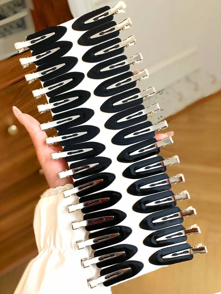 SHEIN مشابك شعر بتصميم التمساح الصغير