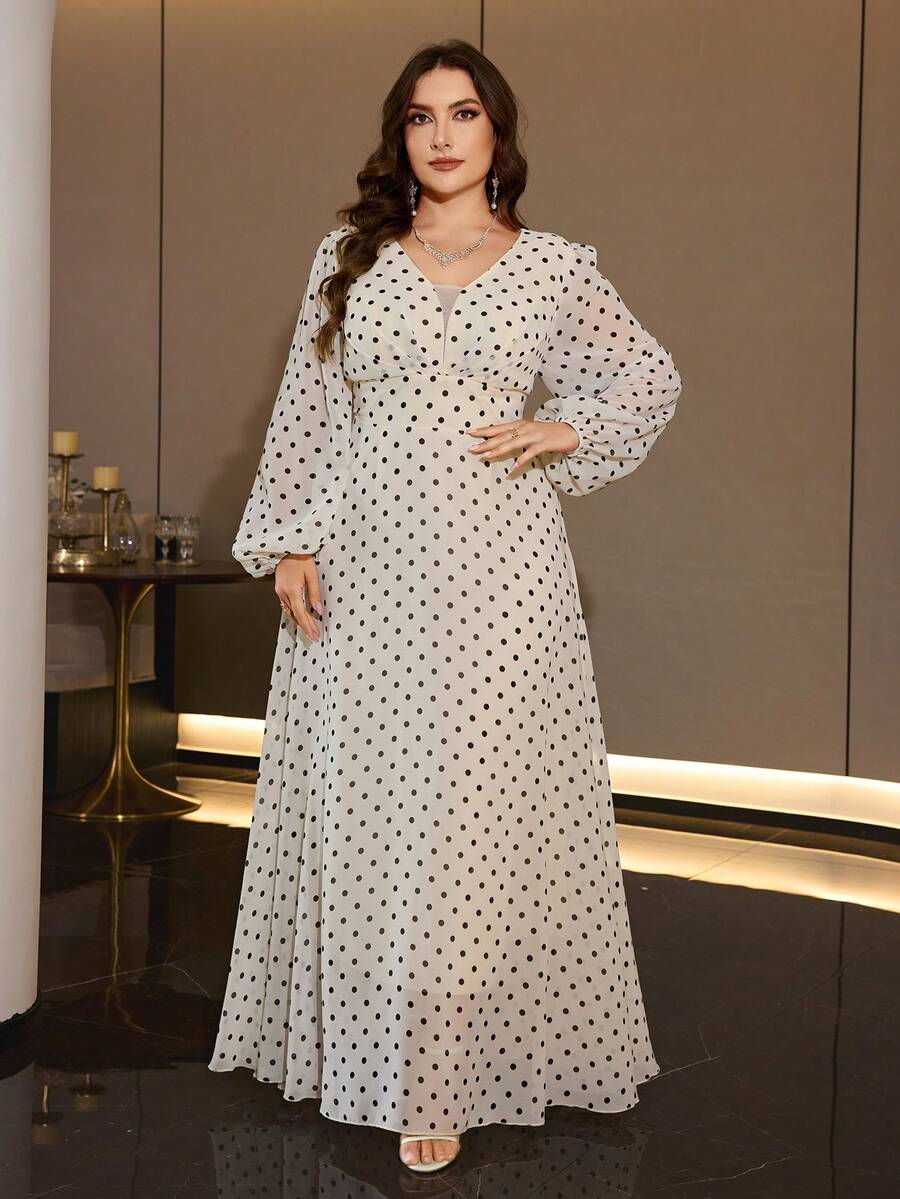 SHEIN فستان واسع مقاس كبير بياقة قلب وأكمام واسعة بطبعة منقطة