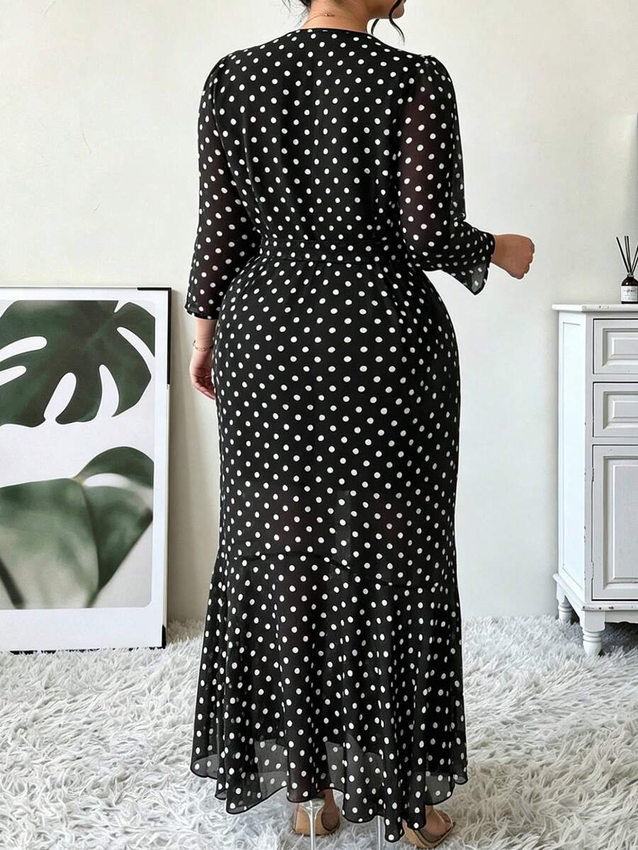 SHEIN Elenzga فستان أسود طويل بأكمام 3/4 بطبعة منقطة