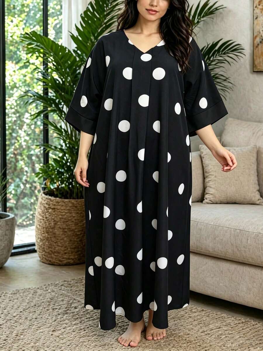 SHEIN Lacomfia فستان أسود فضفاض بطبعة بولكا للمقاسات كبيرة