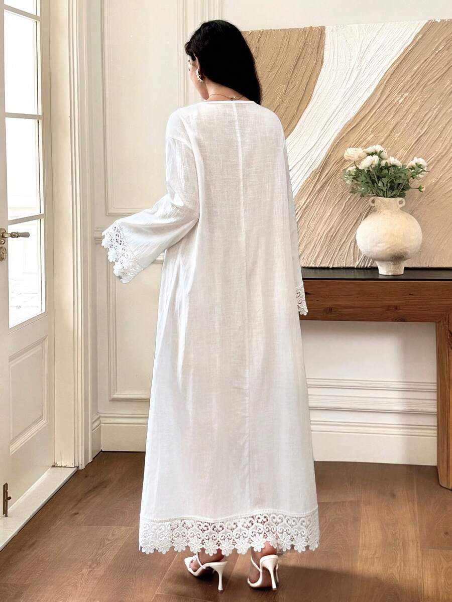 SHEIN Al Najma فستان عربي أبيض بياقة ربطة مزين برقع زهور وتطريز منسوج