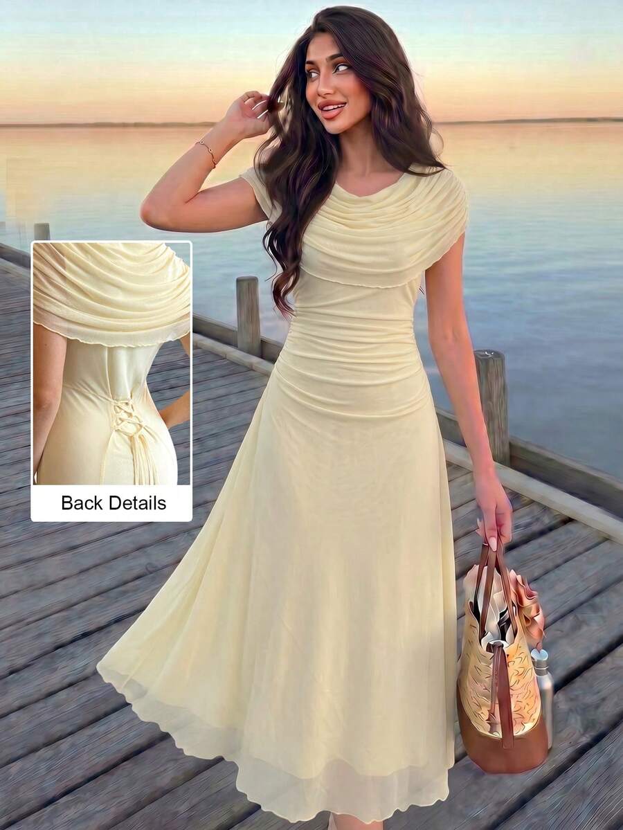 SHEIN Modelyn فستان من الشيفون بلون أصفر فاتح بكشكشة وربطة خلفية