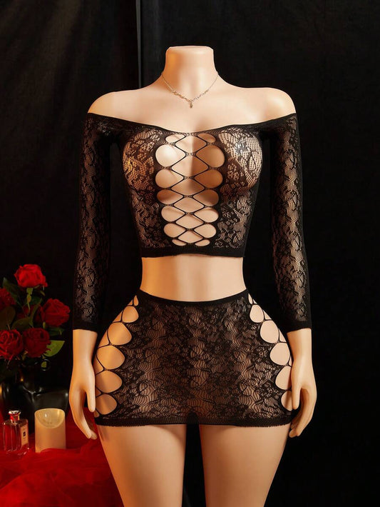 SHEIN ChaseTheNight طقم قطعتين توب وتنورة بأكتاف مكشوفة وطويلة بشبك وفتحات