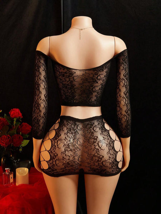 SHEIN ChaseTheNight طقم قطعتين توب وتنورة بأكتاف مكشوفة وطويلة بشبك وفتحات