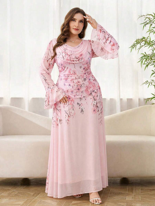 SHEIN Clasi فستان وردي للمقاسات الكبيرة بياقة كول وطبعة زهور وخصر محدد