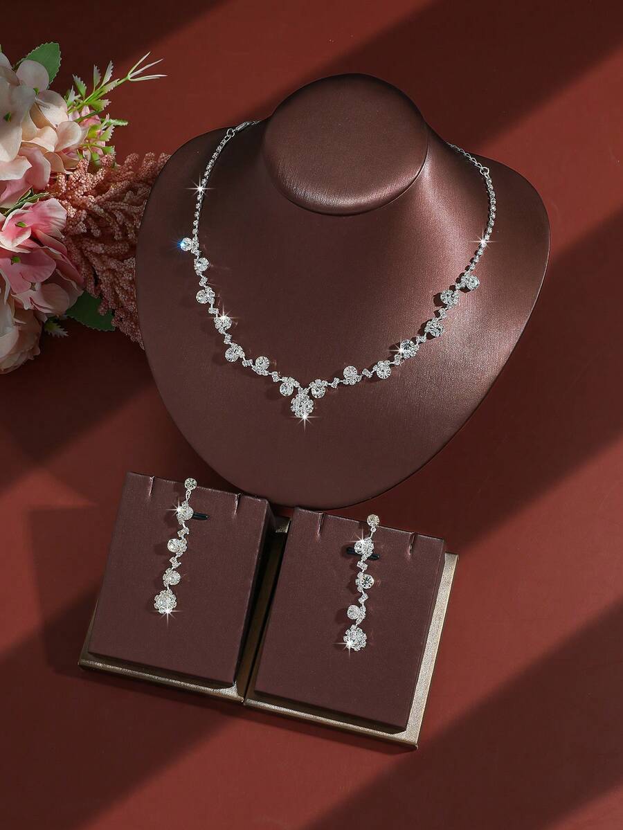 SHEIN طقم مجوهرات 4 قطع قلادة وأقراط وسوار وخاتم مرصعة بالراينستون