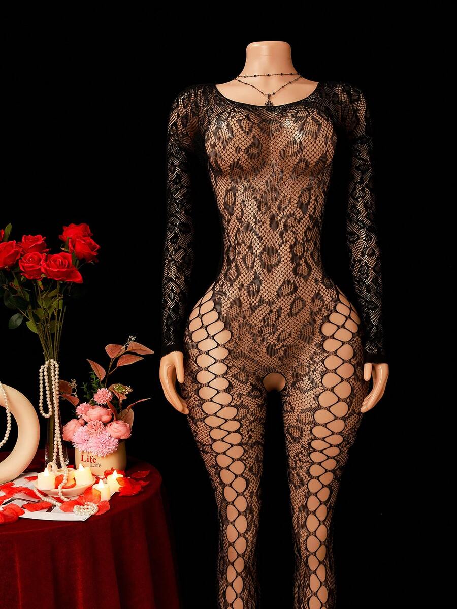 SHEIN ChaseTheNight لانجري برقبة هالتر وفتحة أمامية