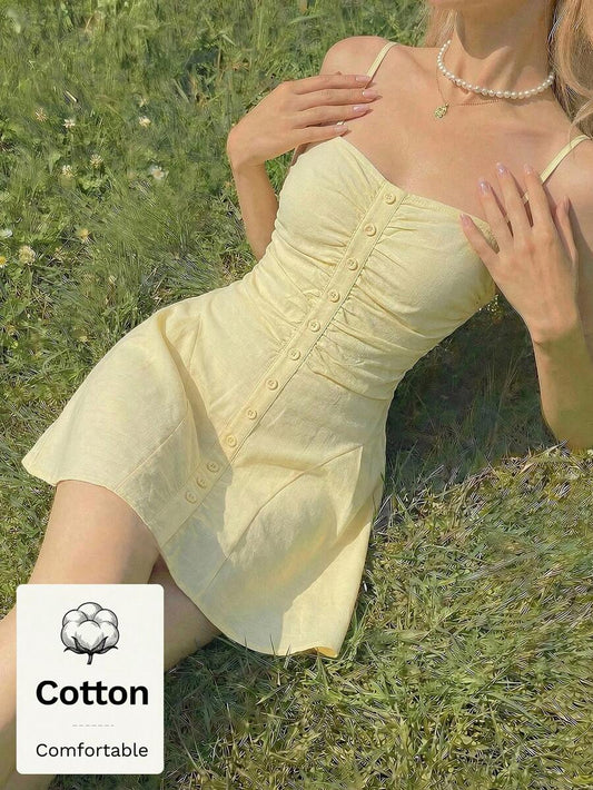 SHEIN MOD فستان كاميسول قصير قطني بأزرار باللون الأصفر الفاتح