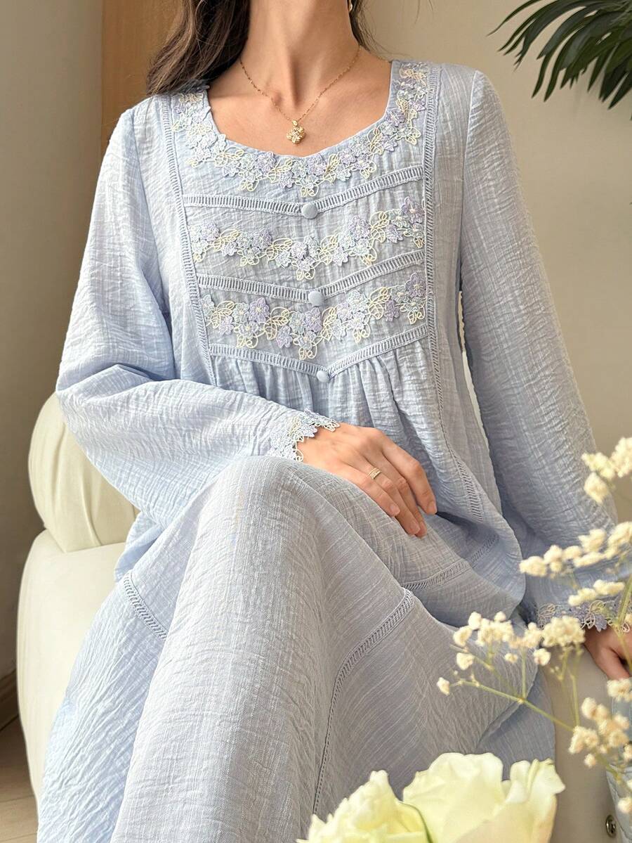 SHEIN Al Najma فستان عربي أزرق كاجوال بحواف دانتيل وكسرات