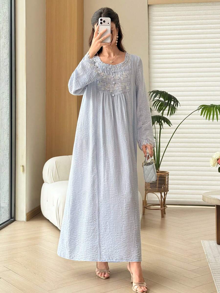 SHEIN Al Najma فستان عربي أزرق كاجوال بحواف دانتيل وكسرات