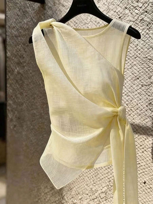 SHEIN Franclia بلوزة صفراء بحافة غير متماثلة برباط وفتحات