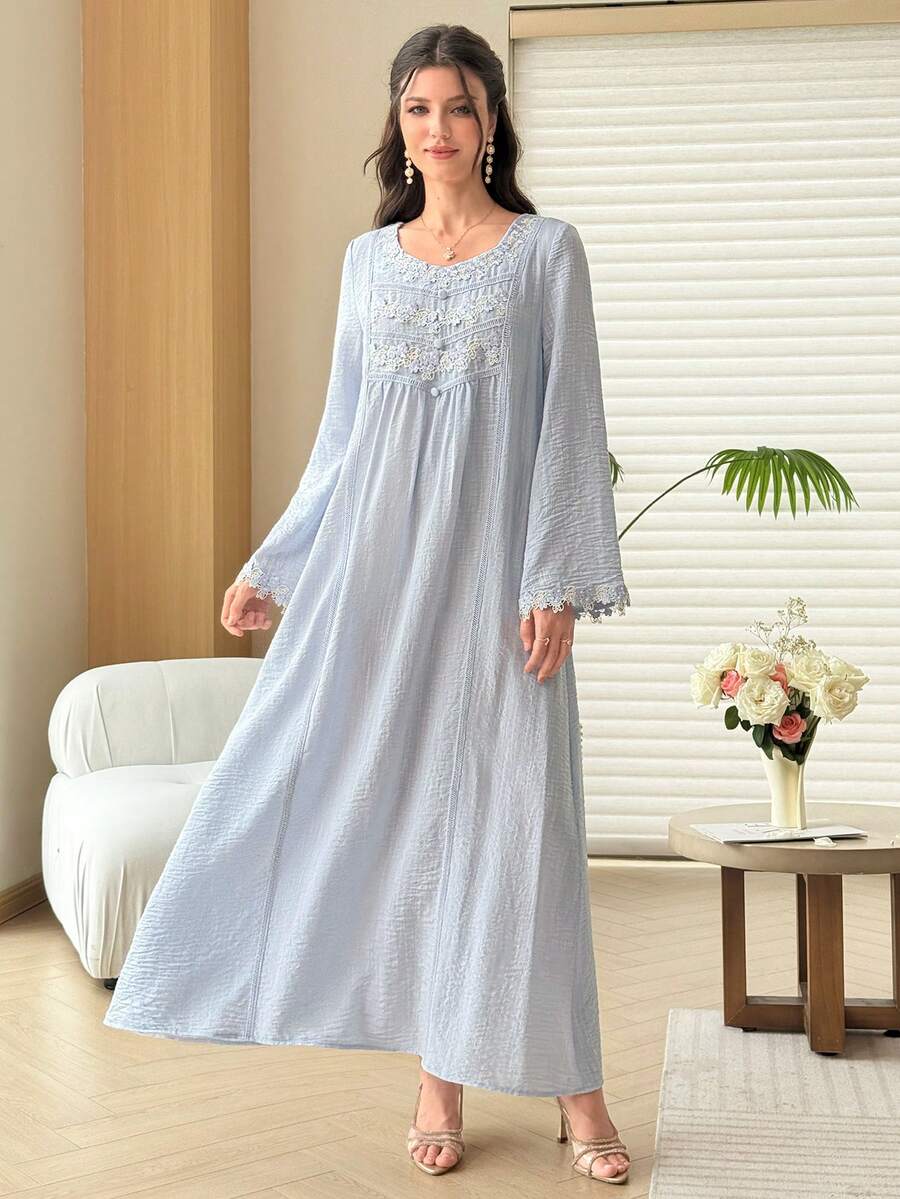 SHEIN Al Najma فستان عربي أزرق كاجوال بحواف دانتيل وكسرات