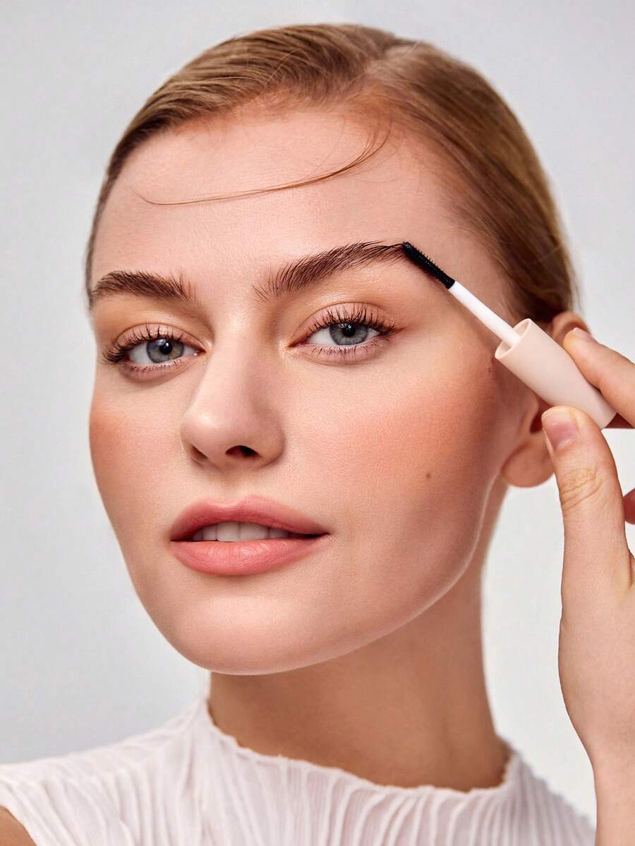 SHEGLAM Wild Brows On Demand طقم قلم وجل حواجب 2 قطعة
