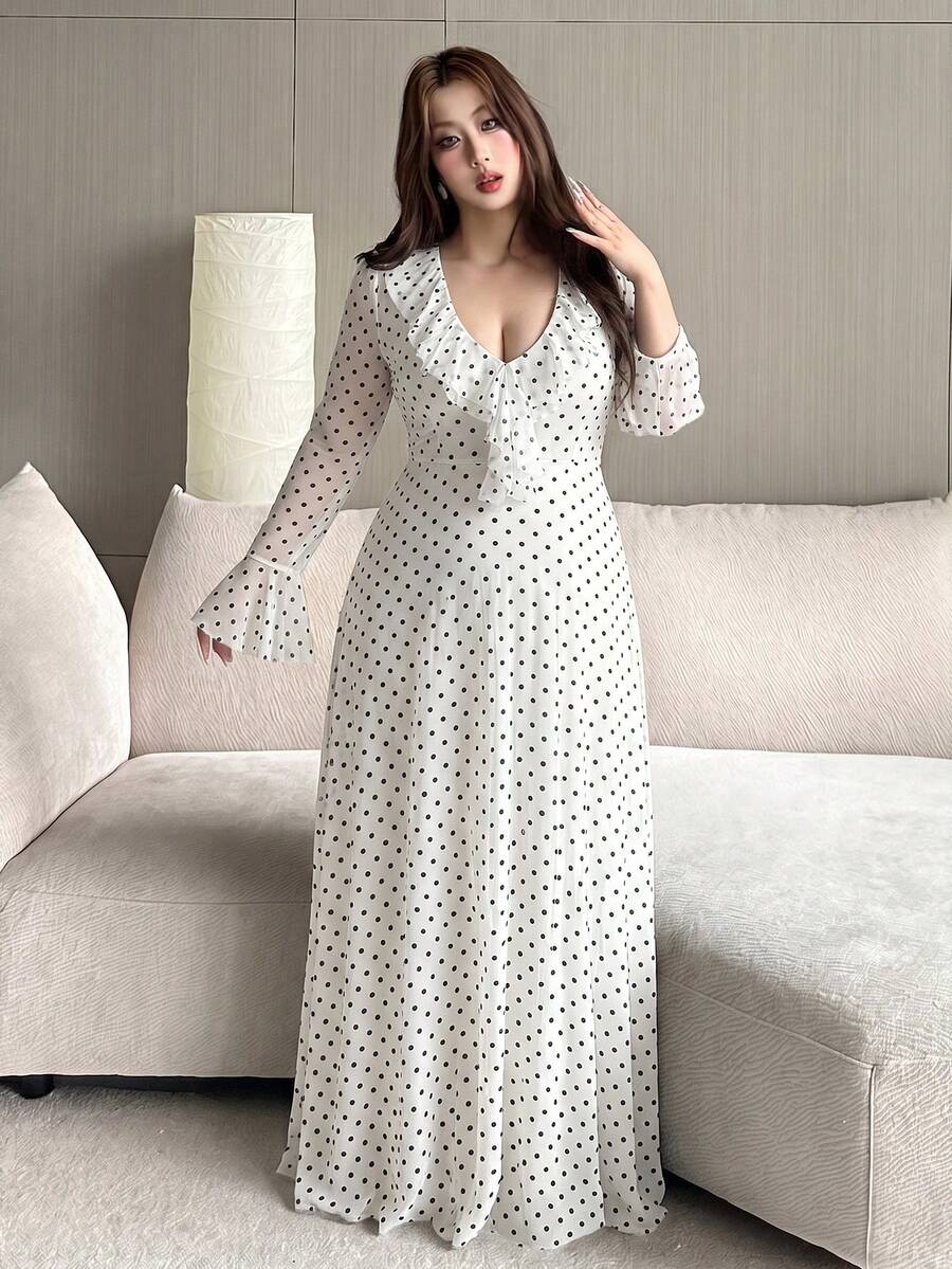 SHEIN Vibekara فستان أبيض طويل بطبعة نقاط سوداء بأكمام شفافة واسعة