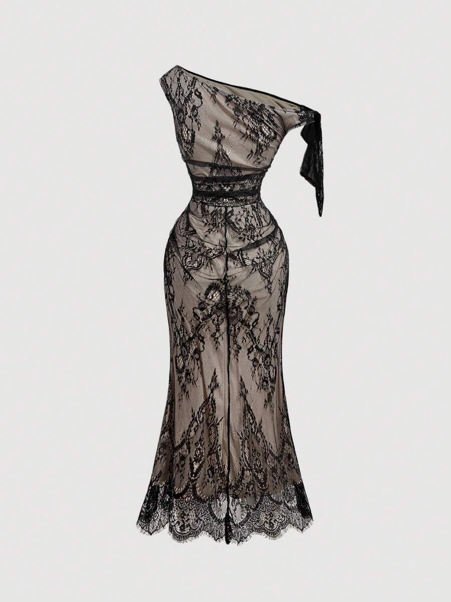SHEIN MOD فستان أسود من الدانتيل بتصميم غير متماثل وأنيق