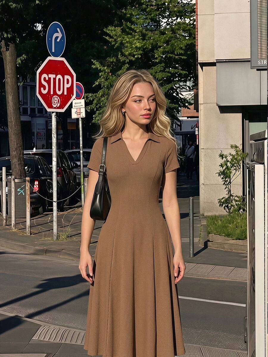 SHEIN MOD فستان محبوك بلون كاكي بياقة مكشكشة ستايل بريبي