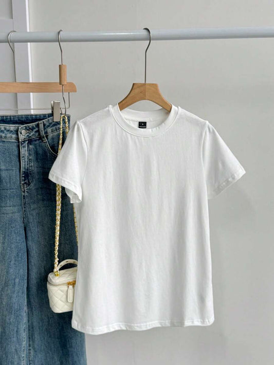 SHEIN BASICS تي شيرت نسائي أبيض قصير الأكمام بياقة دائرية