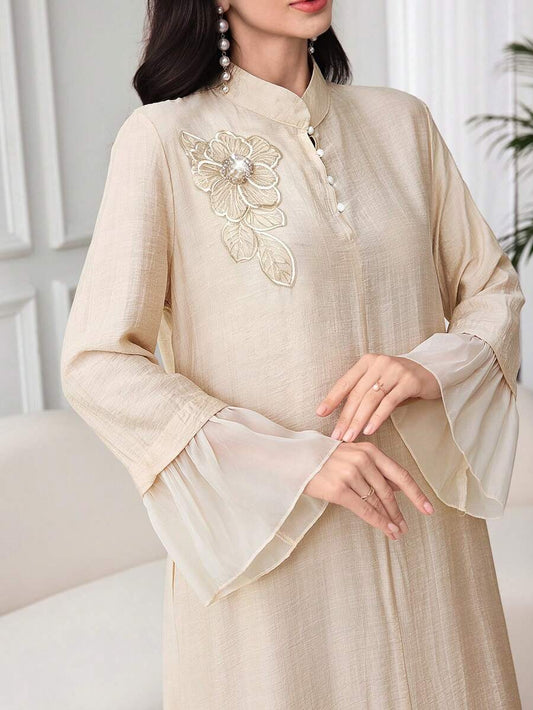 SHEIN Al Najma فستان عربي بأكمام طويلة وشبك مخيط بلون مشمشي