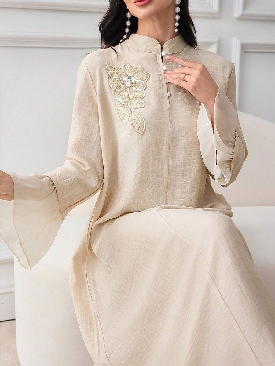 SHEIN Al Najma فستان عربي بأكمام طويلة وشبك مخيط بلون مشمشي