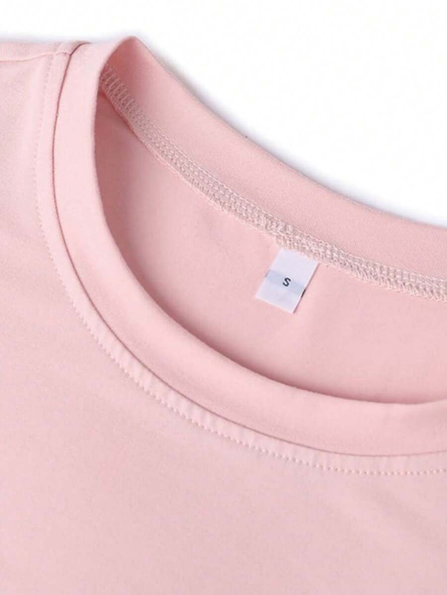 SHEIN تي شيرت وردي فضفاض بطبعة لاتيه الماتشا بأكمام قصيرة