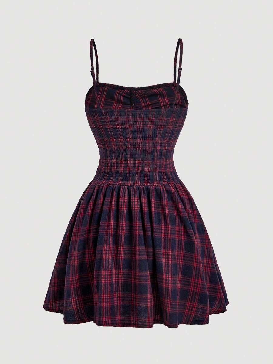 SHEIN MOD فستان قصير عنابي بحمالات وطيات كاروهات بطابع بريبي