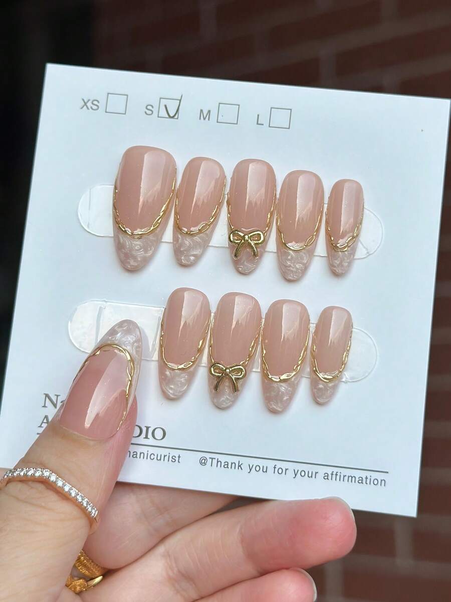 SHEIN أظافر صناعية 10 قطع بحواف ذهبية مع أدوات العناية بالأظافر
