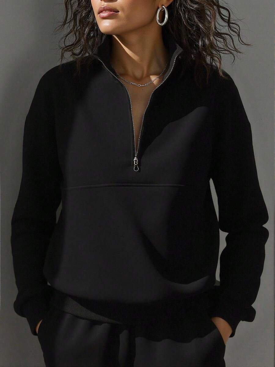 SHEIN EZwear سويت شيرت نسائي أسود بياقة دائرية كاجوال