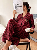 SHEIN Dream Adore طقم بيجامة بنقشة مربعات وتطريز دب بأكمام طويلة وبنطلون طويل