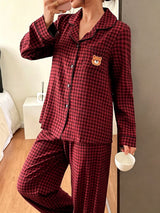 SHEIN Dream Adore طقم بيجامة بنقشة مربعات وتطريز دب بأكمام طويلة وبنطلون طويل