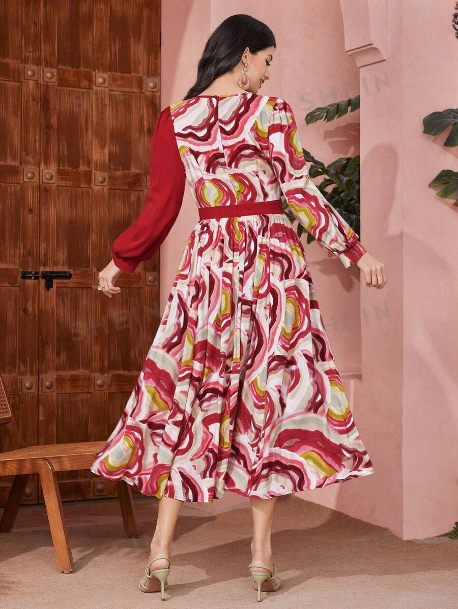SHEIN Modely فستان نسائي بأكمام فانوسية و قطع ورقية مطبوعة