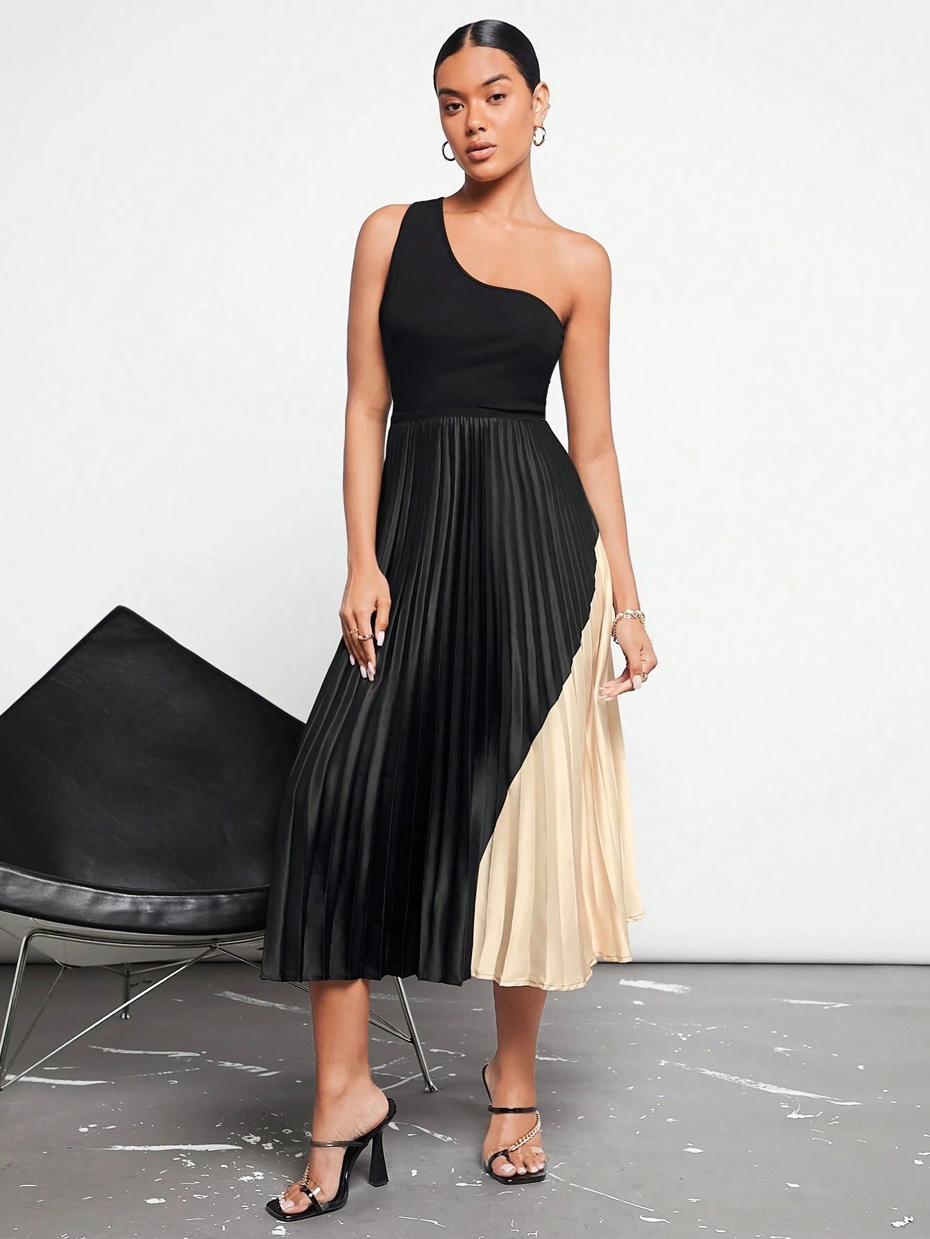 Maija Two Tone Pleated Skirt Workwear