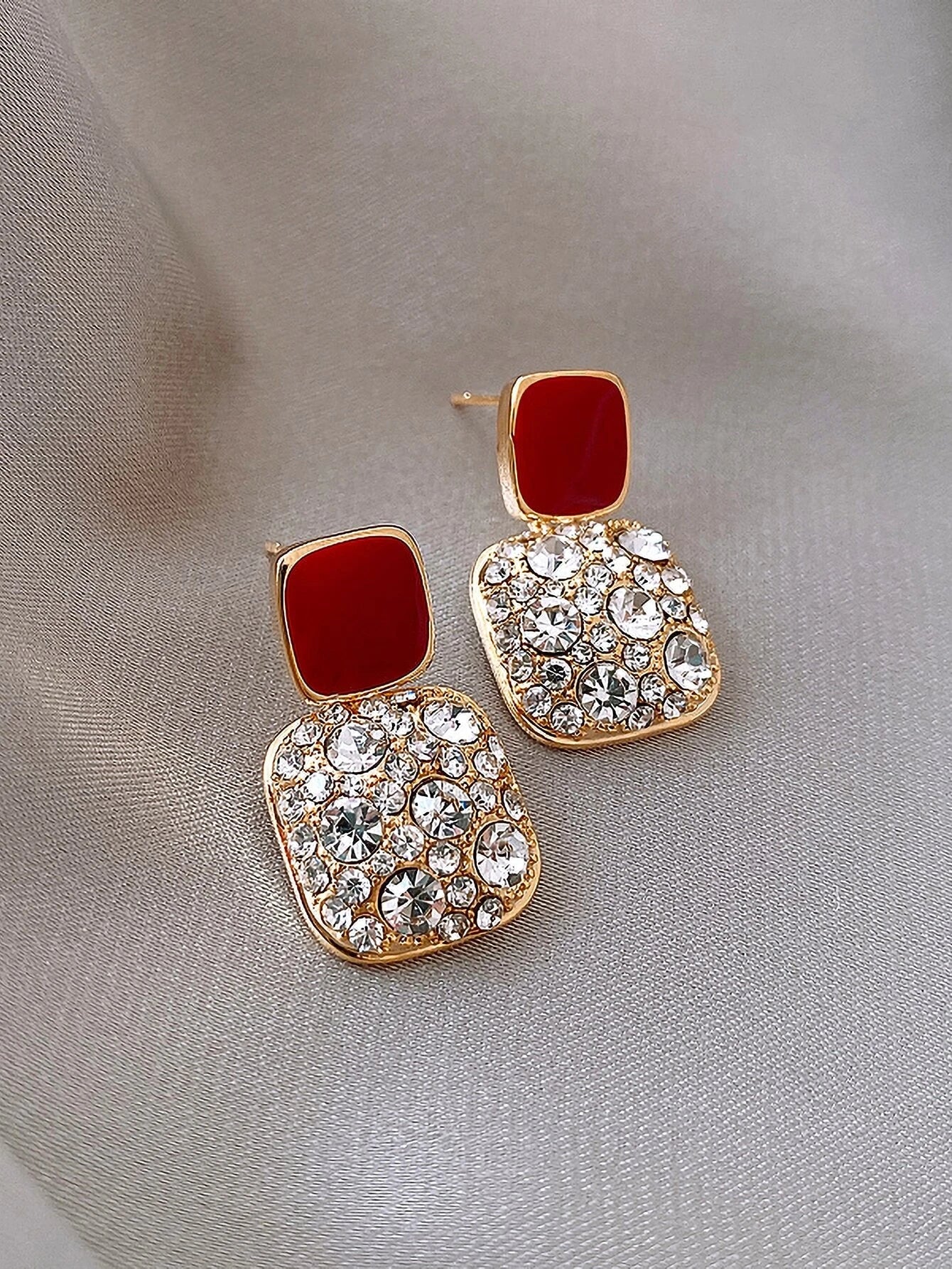 Rhinestone Decor Geometric Drop Earrings