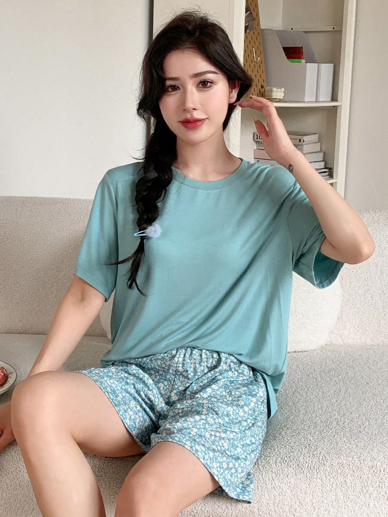 DAZY Women Loose T-Shirt and Floral Print Shorts Home Wear Set