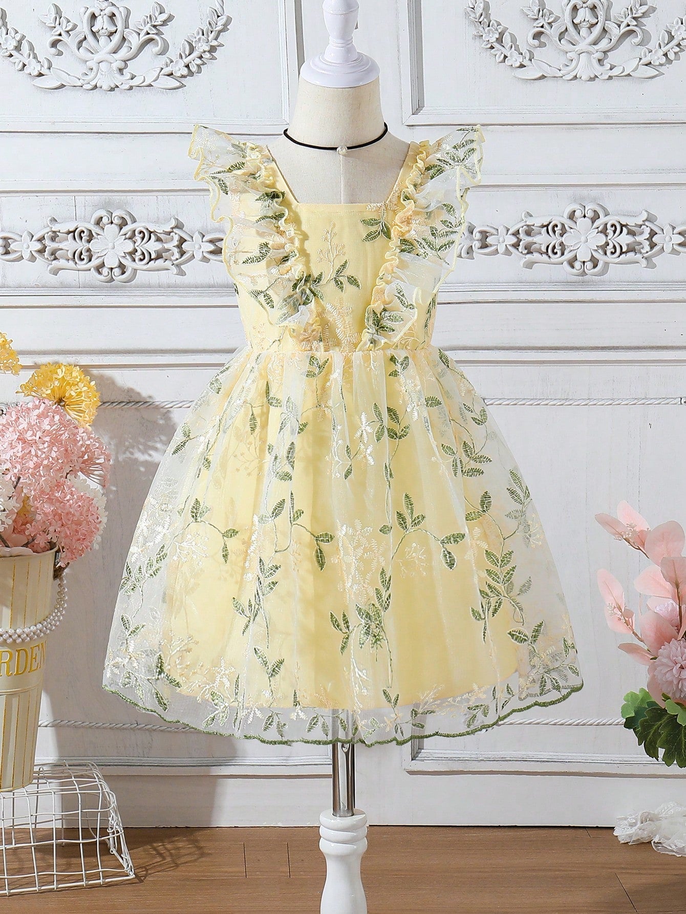 Young Girl'S Elegant Flower Embroidered Mesh Sleeveless Dress with Ruffle Trim, Perfect for Wedding, Birthday Party, Holiday, Sweet Summer Outfits