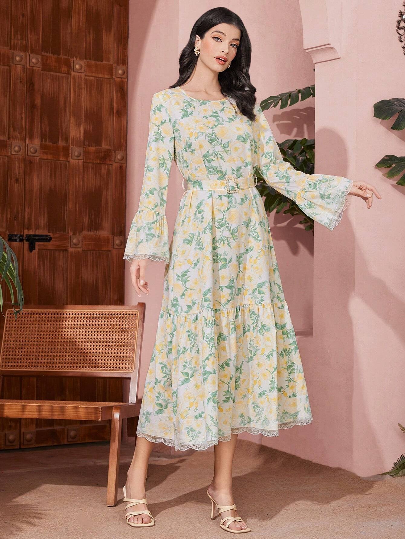 Modely Women'S Floral and Lace Combined Printed Dress