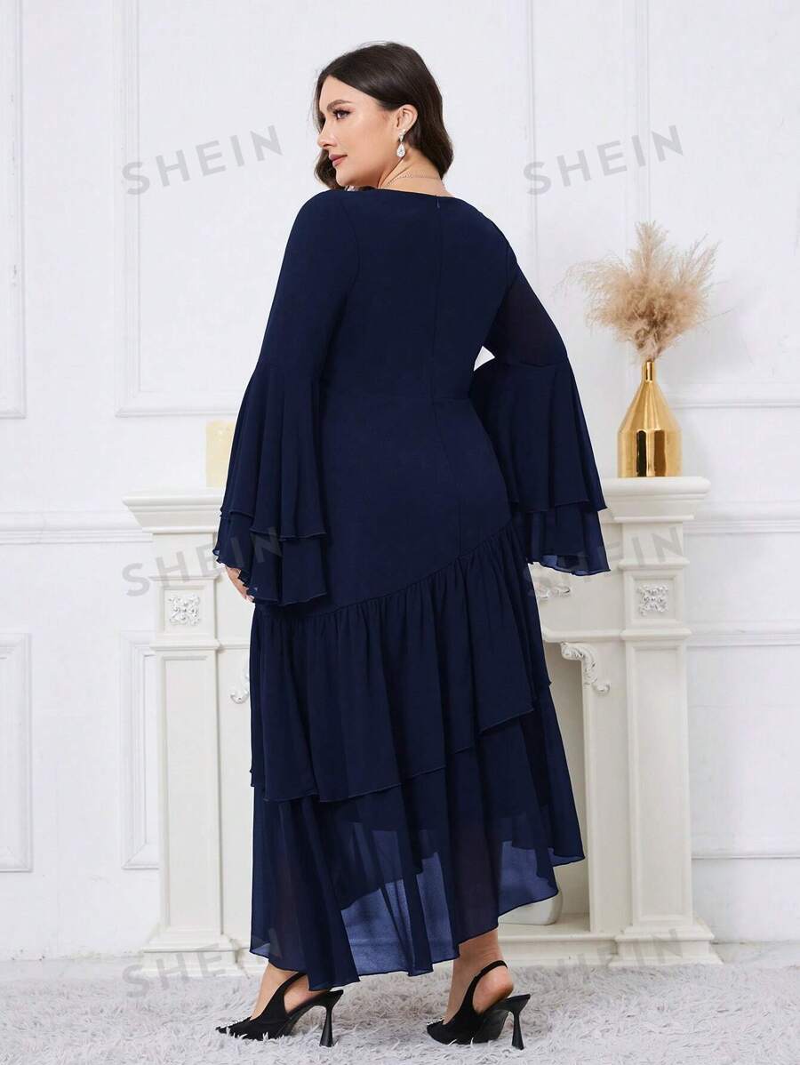 SHEIN Modely فستان أنيق للحفلات المسائية مع أكمام قرع وطيات على الحافة بلون أحادي مقاس كبير