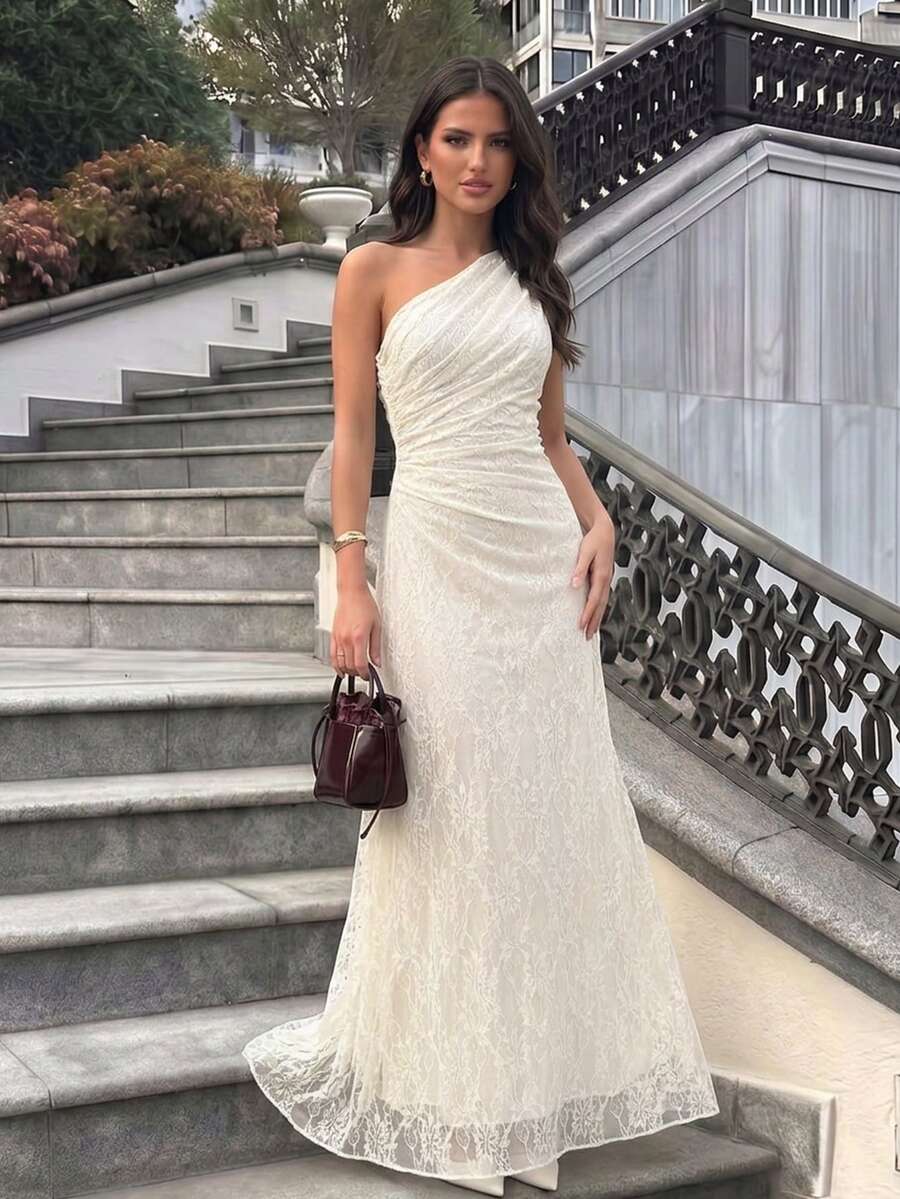 SHEIN Firerie فستان ماكسي بلون أوف وايت بخصر محدد بدون أكمام