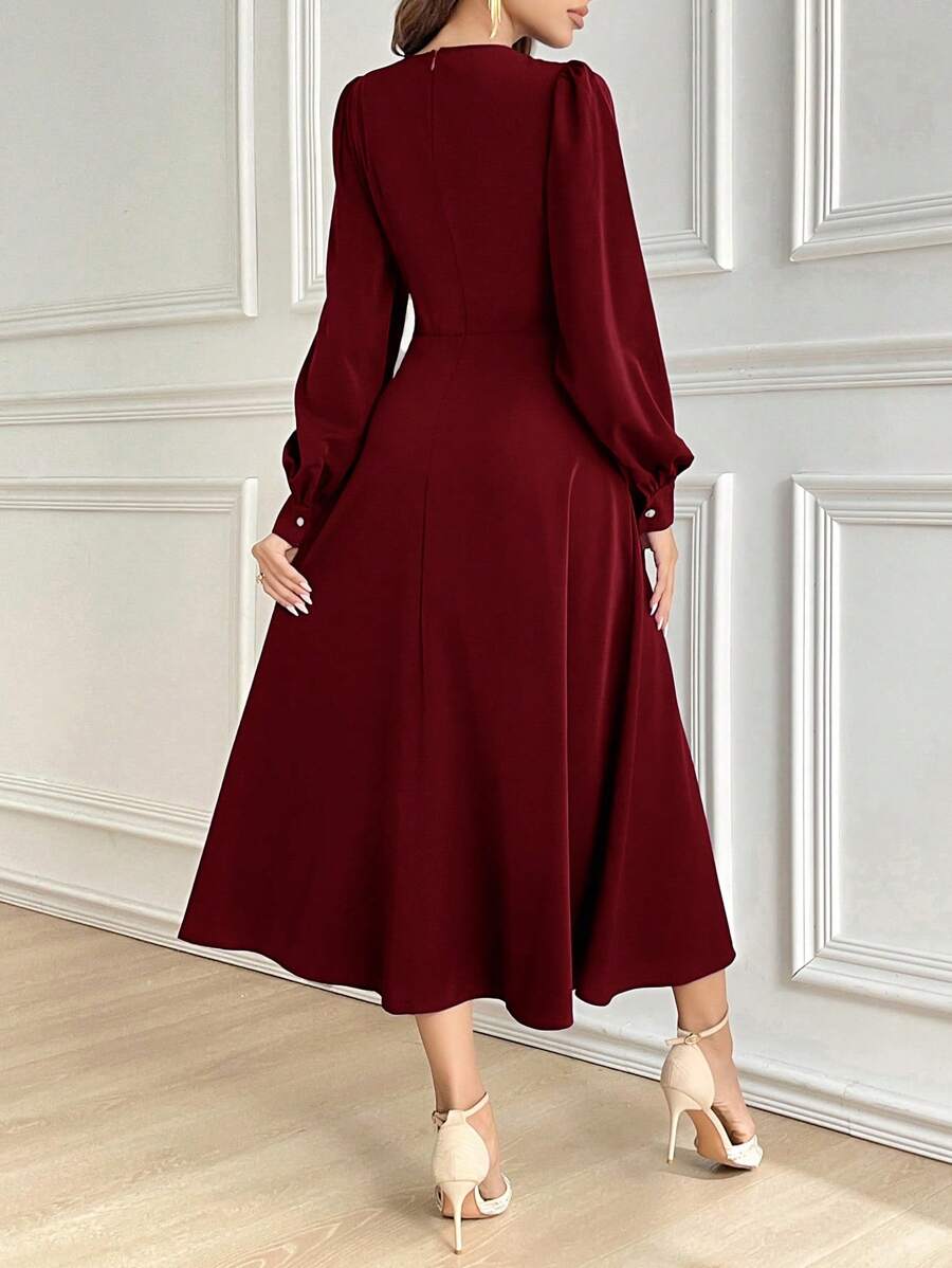 SHEIN Modelyn فستان سهرة متوسط الطول بأكمام طويلة وطيّات