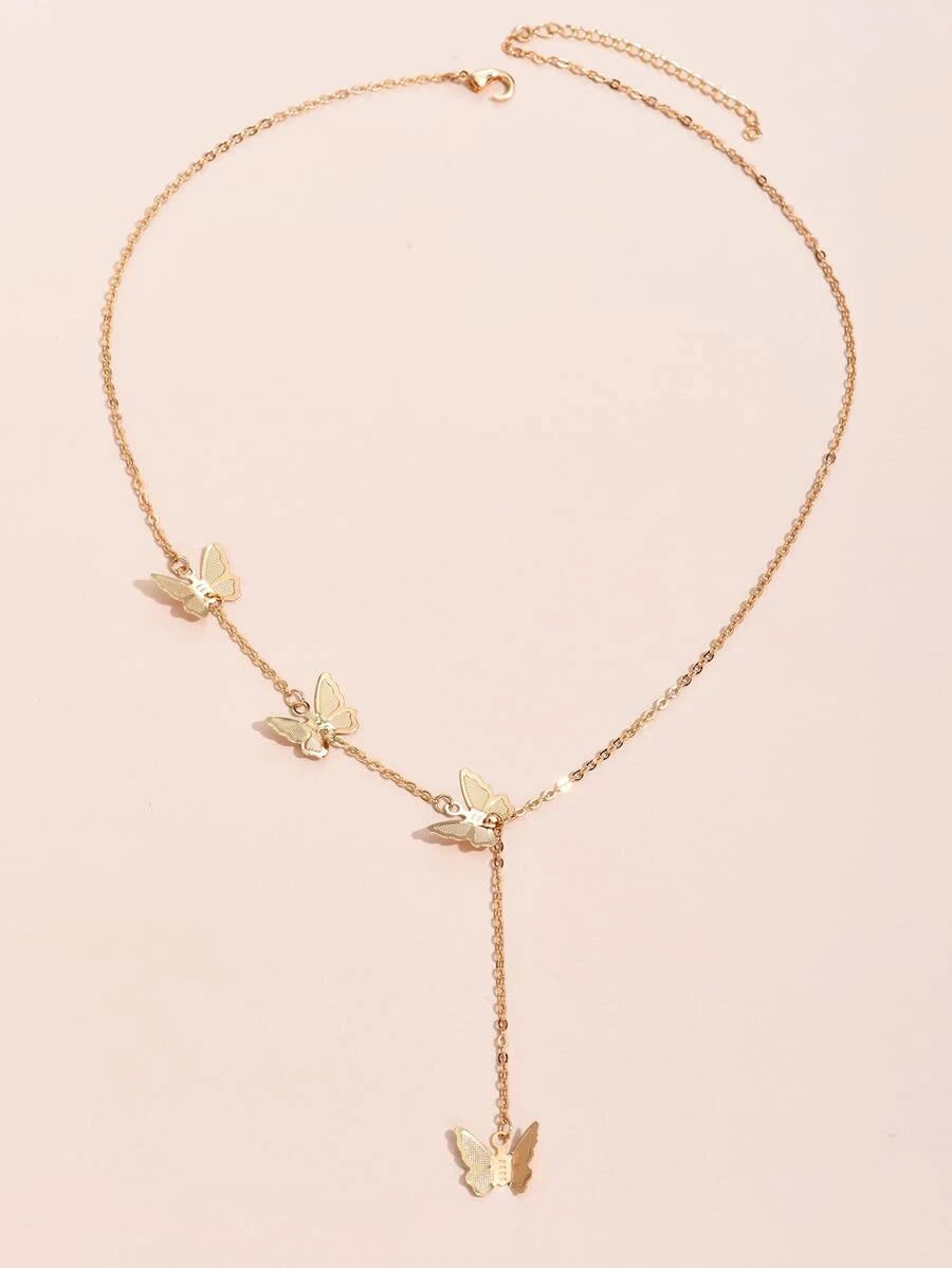 SHEIN قلادة بتعليقة فراشة