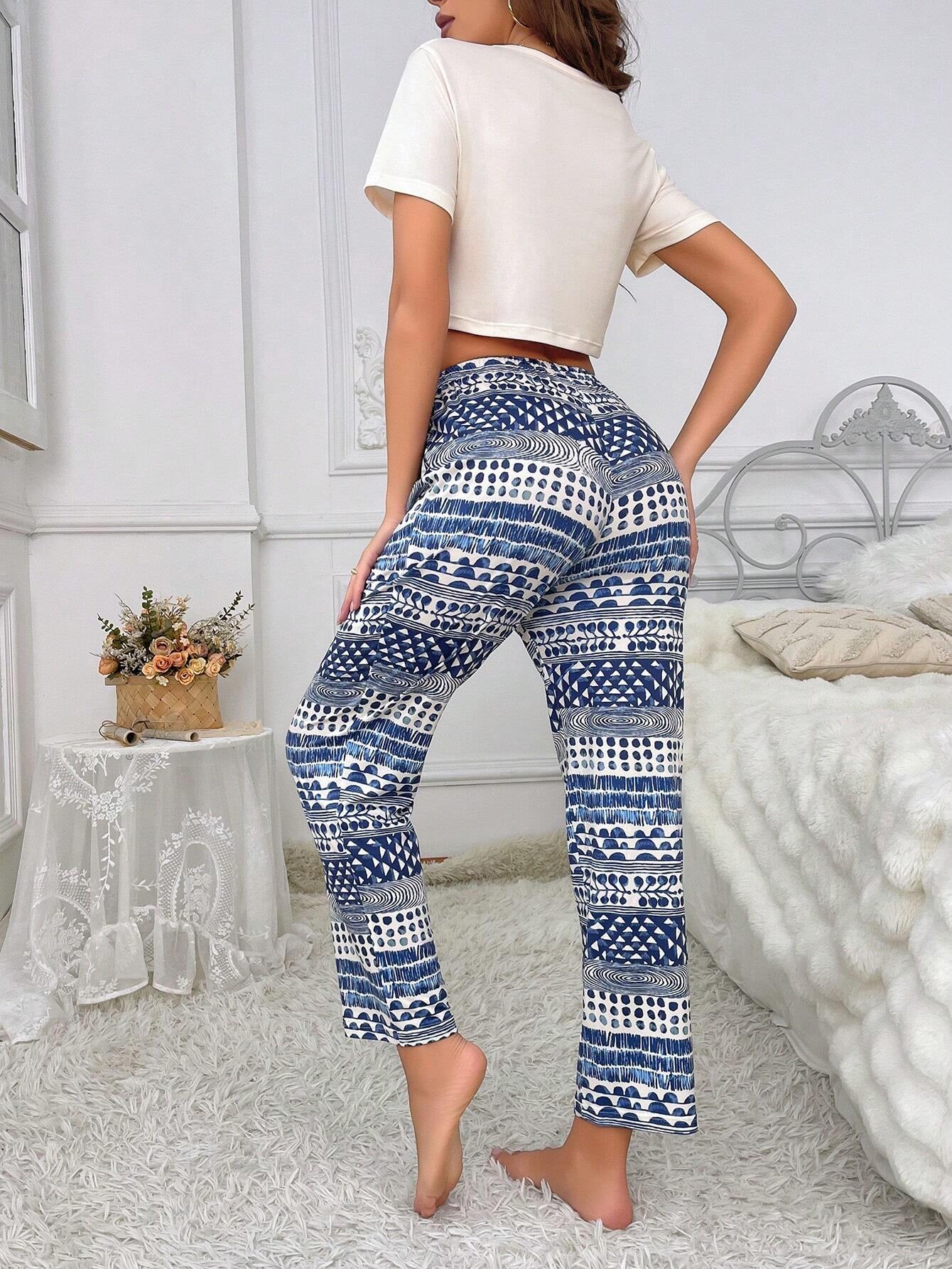 Ladies' Pajama Set with Letter Print Short Sleeve Top and Pants