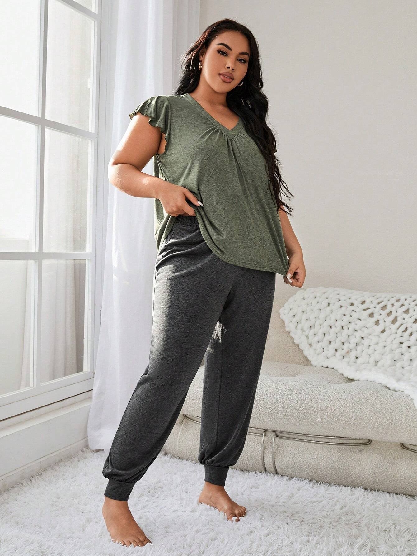 Women'S plus Size V-Neck Pajamas Set