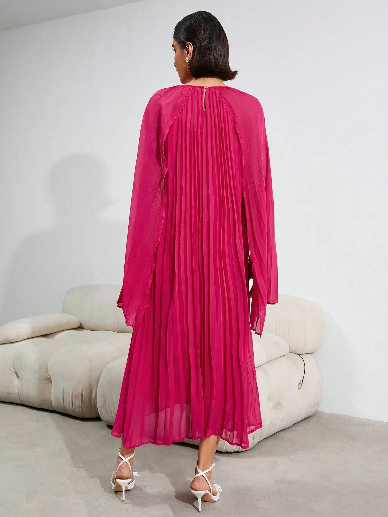 Privé Solid Color Cape Sleeve Pleated Dress