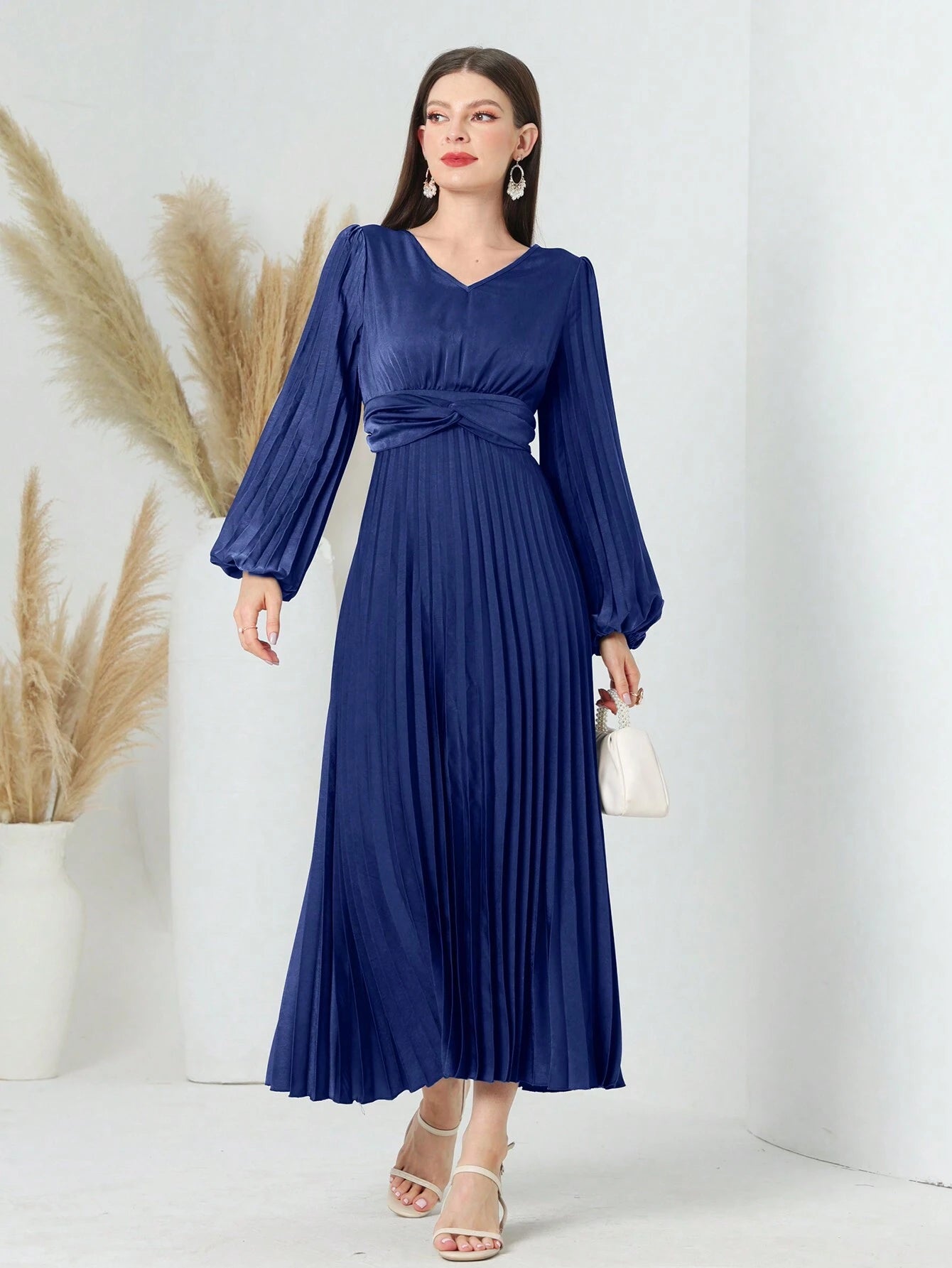 Modely Women'S Bell Sleeve Pleated Dress