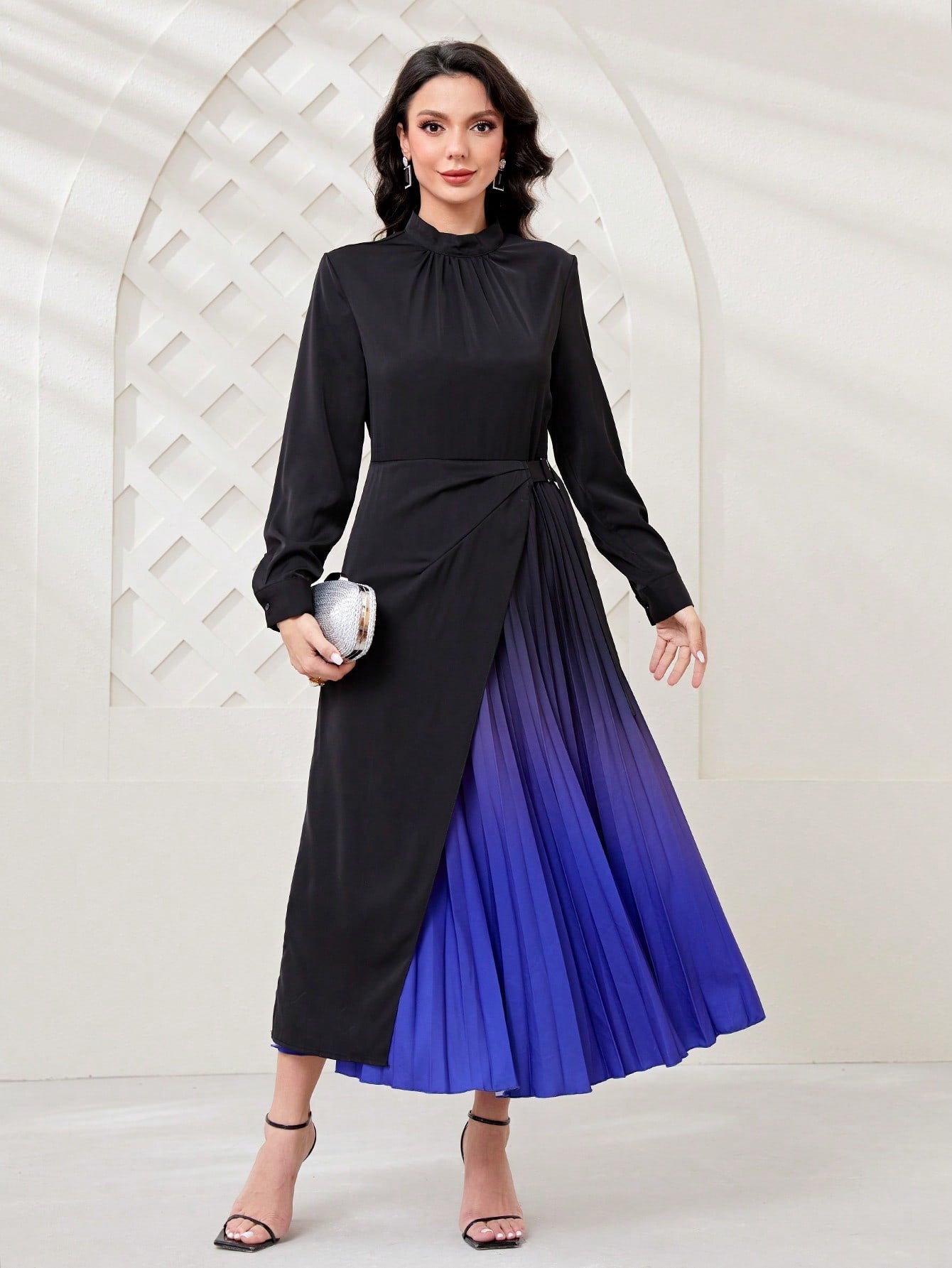 Modely Colorblock Pleated Hem Dress